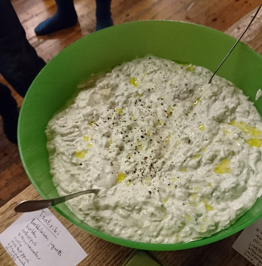 tahna-tzatziki